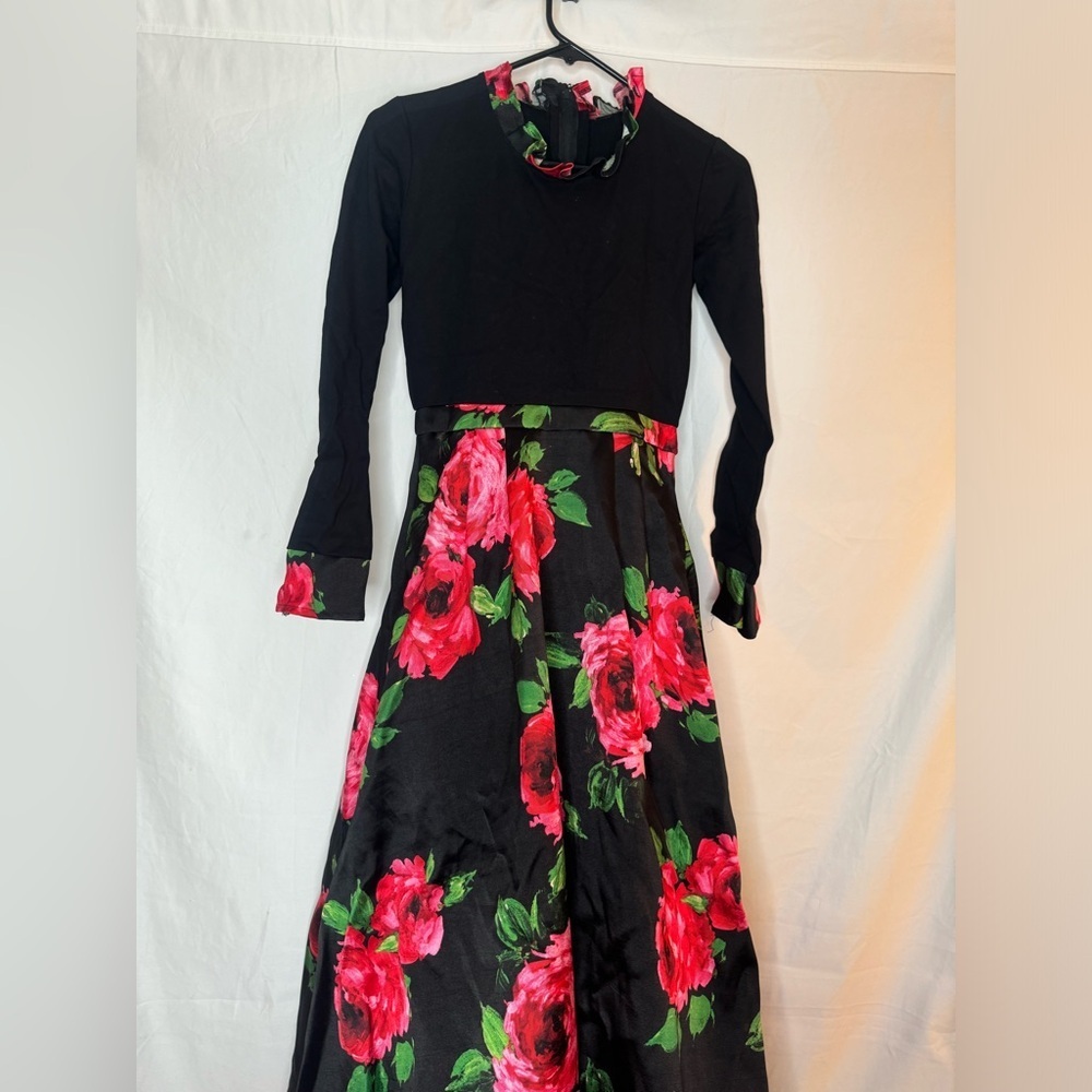 Black long sleeve floral maxi dress size small - Picture 8 of 8